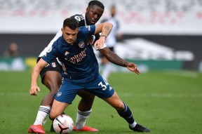 Kaiyun开云中国官网-关于清晨巴塞罗那豪取连胜：社区盾节点到来，话题不断，临场指挥获称赞的信息