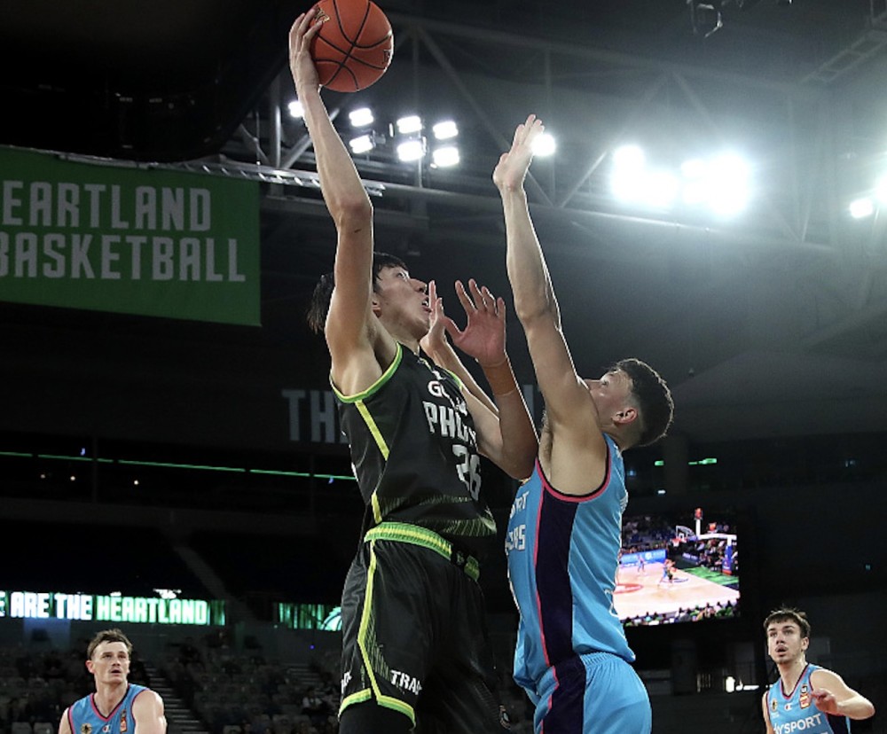 塞维利亚训练开放日，清晨豪取连胜引欢呼，欧篮联在即，控场能力受关注的简单介绍